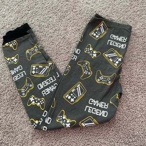 Gray & Yellow Boys PJ Bottoms w A Gamer Theme

Size 14